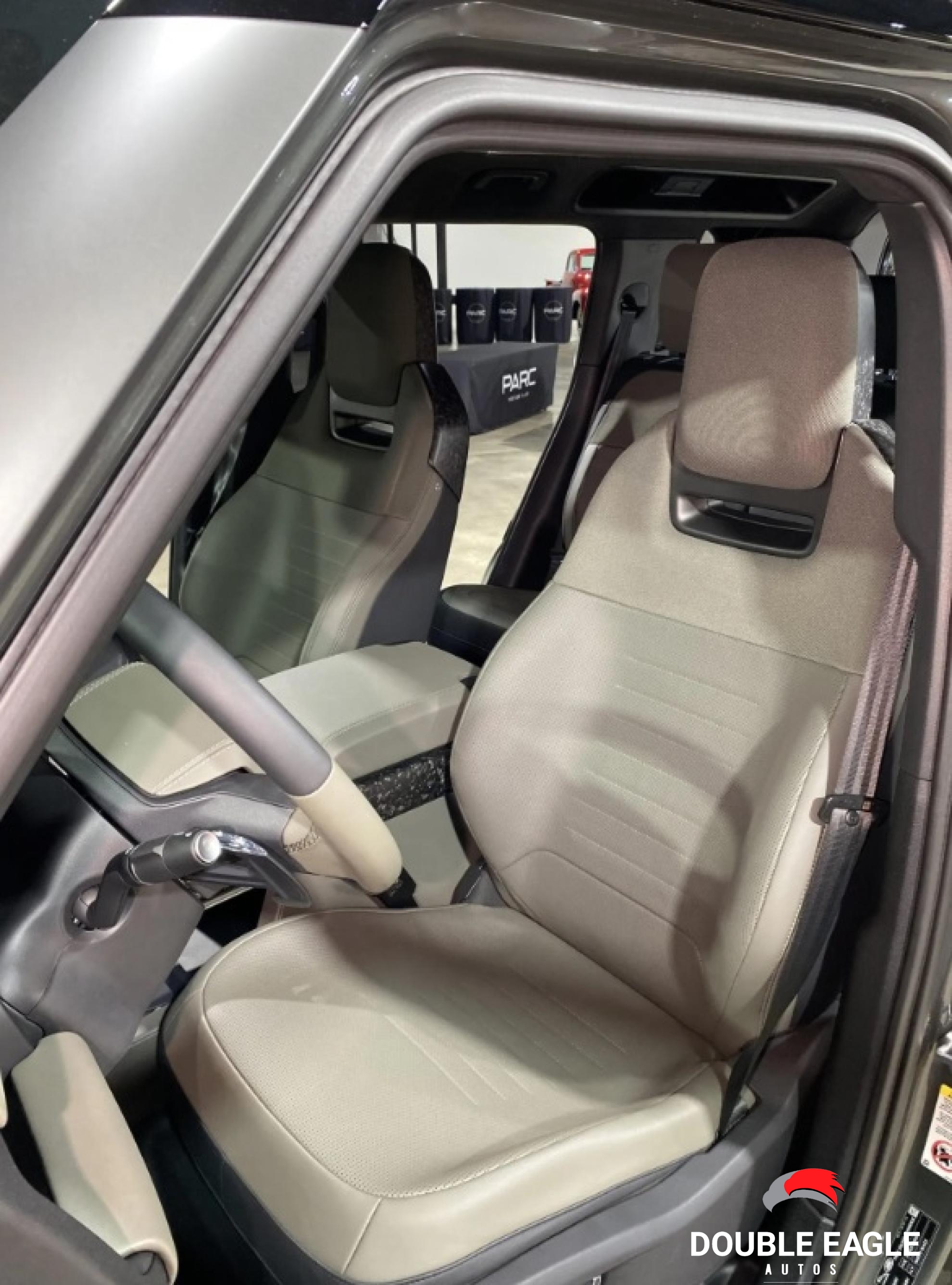 2025 Land Rover Defender 110 OCTA Edition One